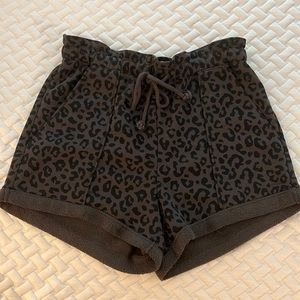 Leopard Print Abercrombie Soft Short- M